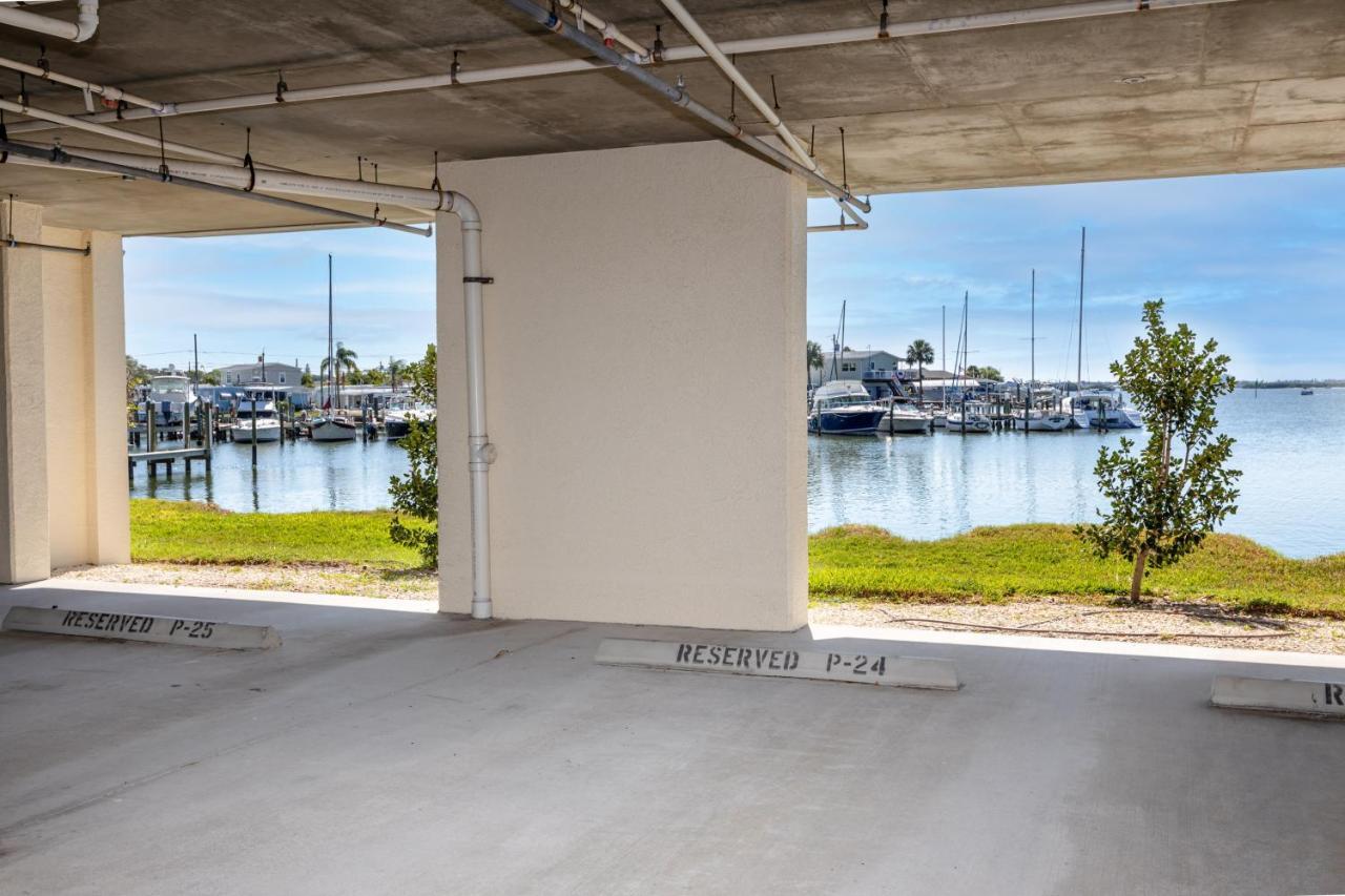 Elegant Waterfront Place For Two/Boca Ciega Resort Sint-Petersburg Buitenkant foto
