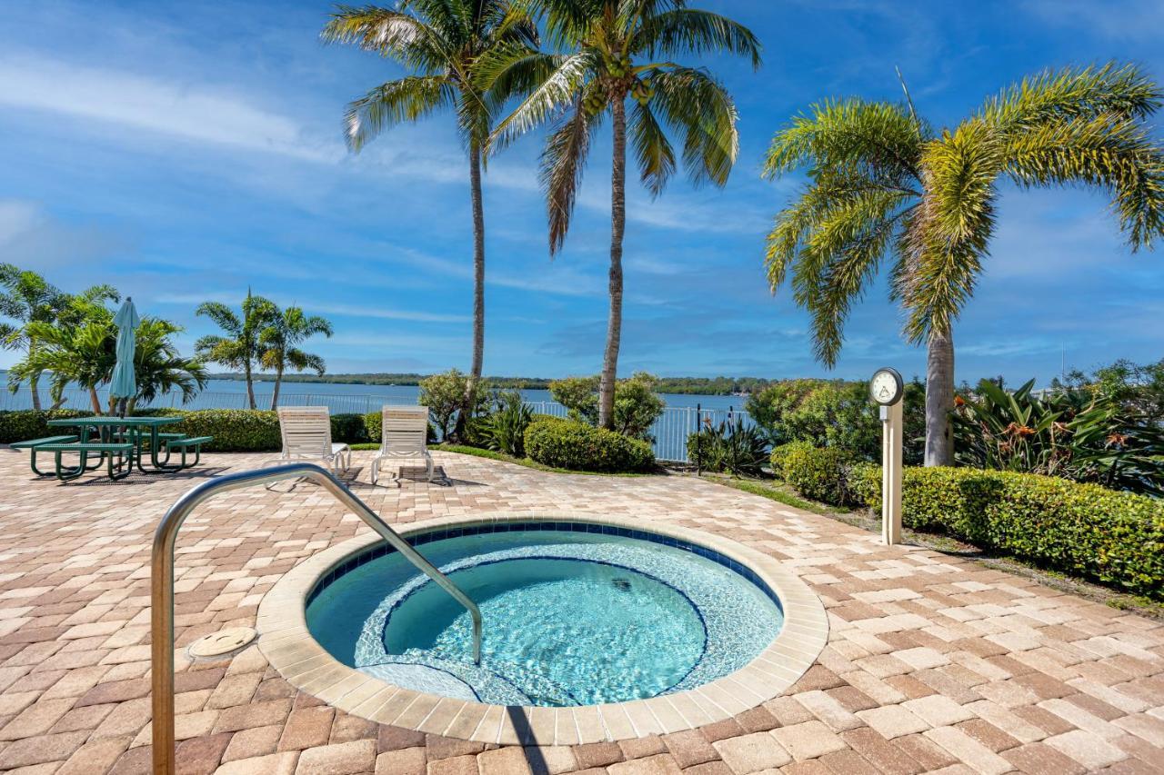 Elegant Waterfront Place For Two/Boca Ciega Resort Sint-Petersburg Buitenkant foto